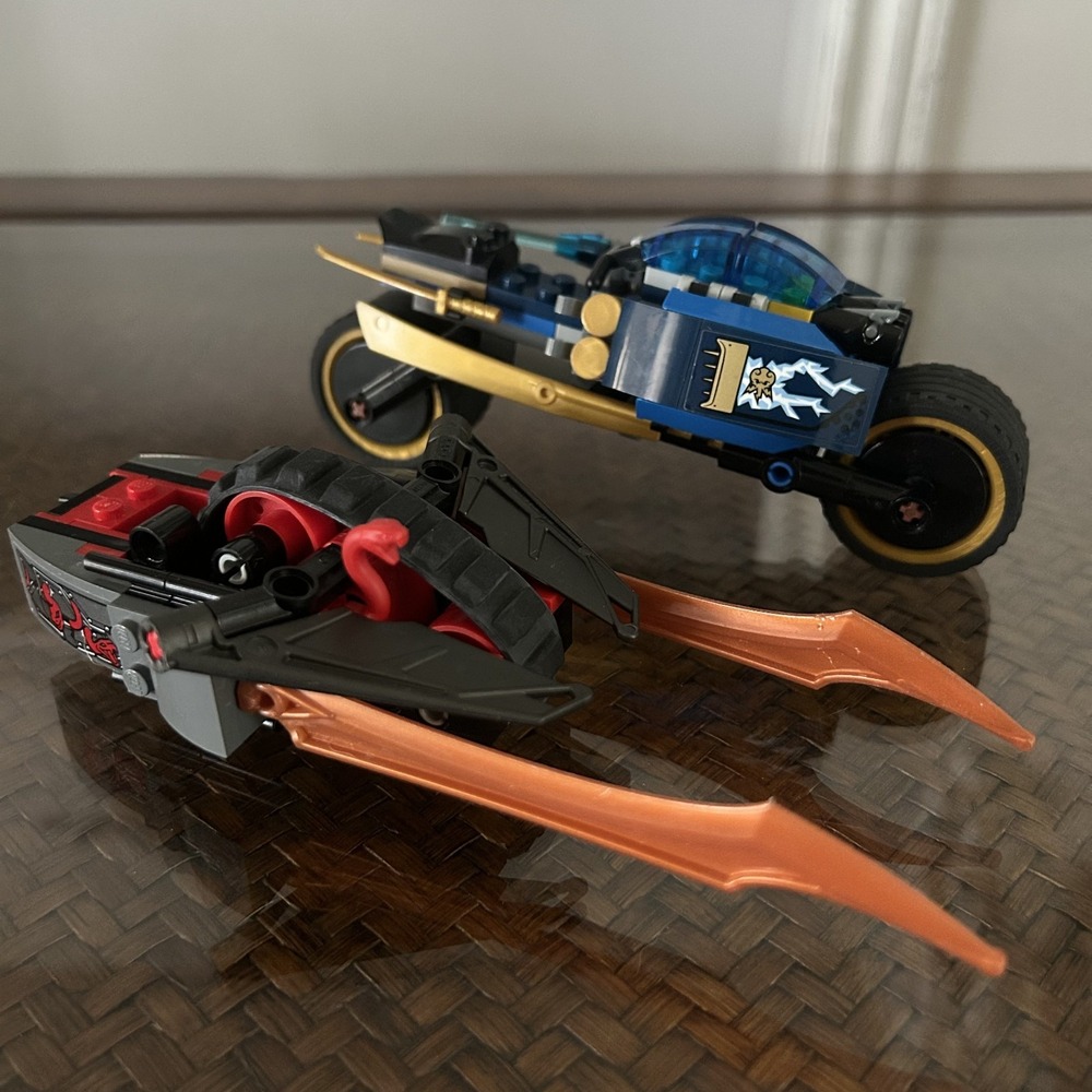 LEGO Ninjago Desert Lightning (70622) Building Set Motorcycle and Swamp Racer
